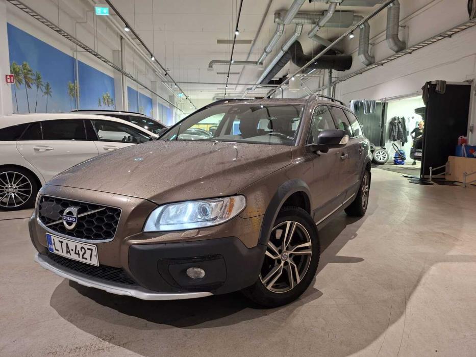VOLVO XC70 2015