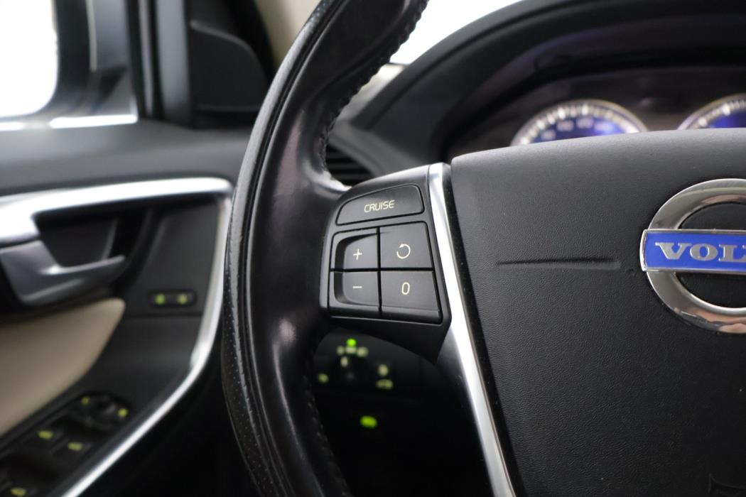 VOLVO XC60 2013