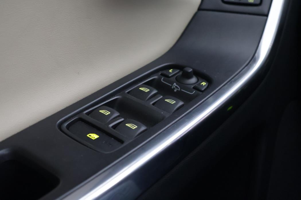 VOLVO XC60 2013