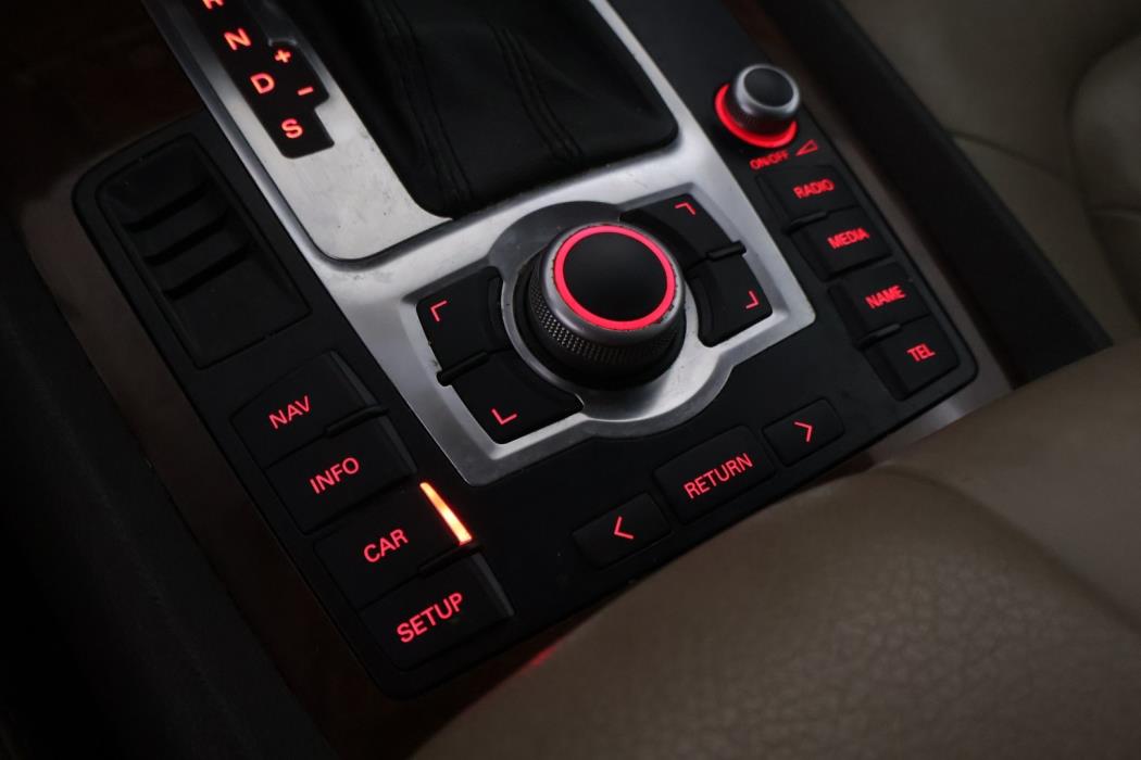 AUDI Q7 2008