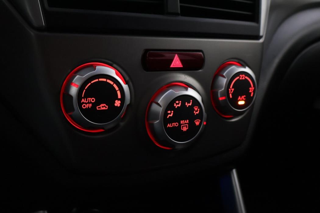 SUBARU Forester 2010