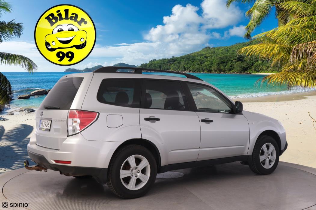 SUBARU Forester 2010