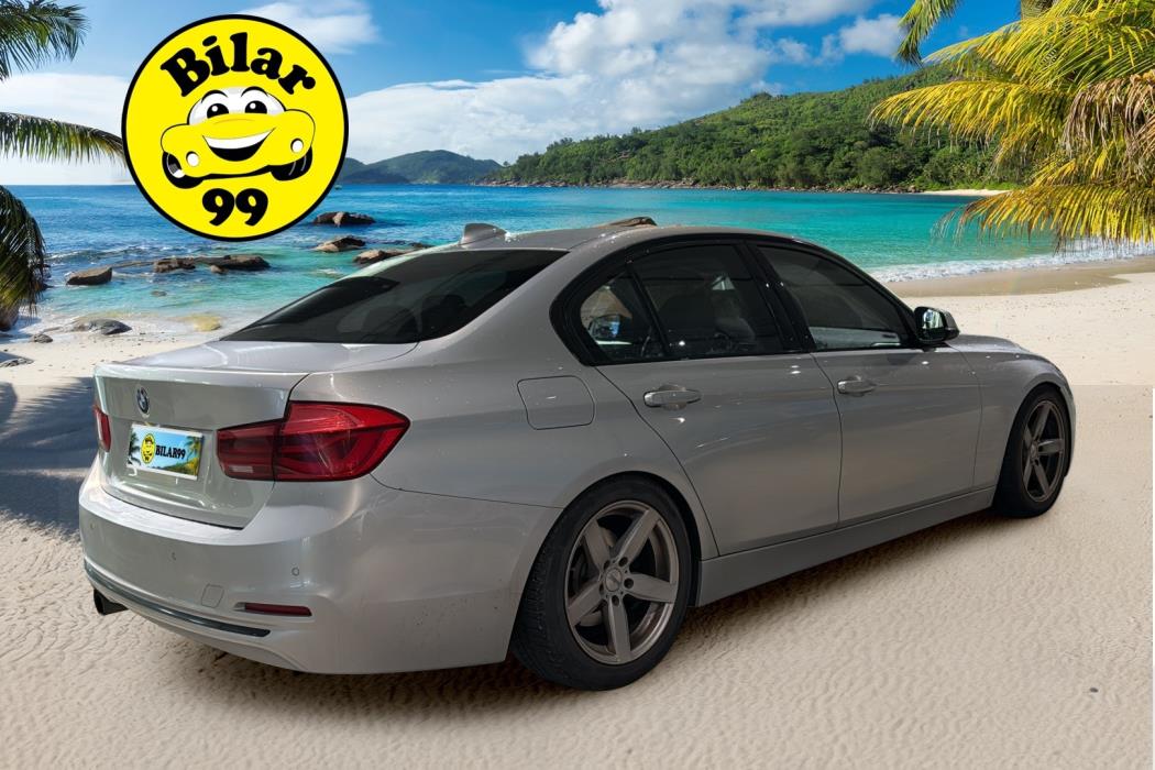 BMW 330 2016