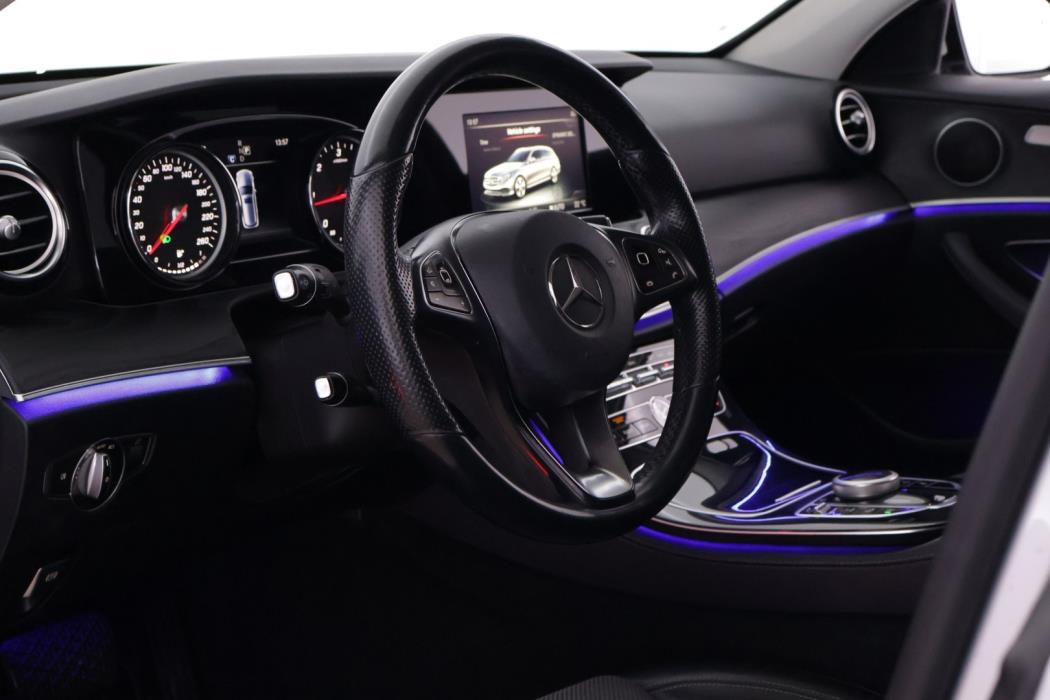 MERCEDES-BENZ E 2017