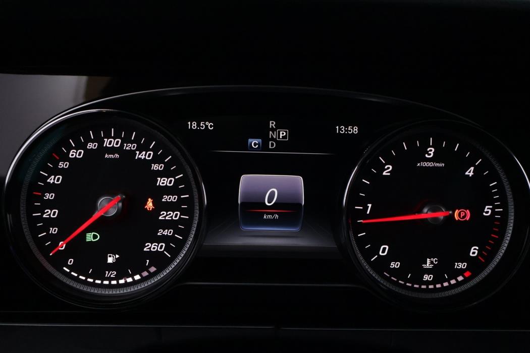 MERCEDES-BENZ E 2017