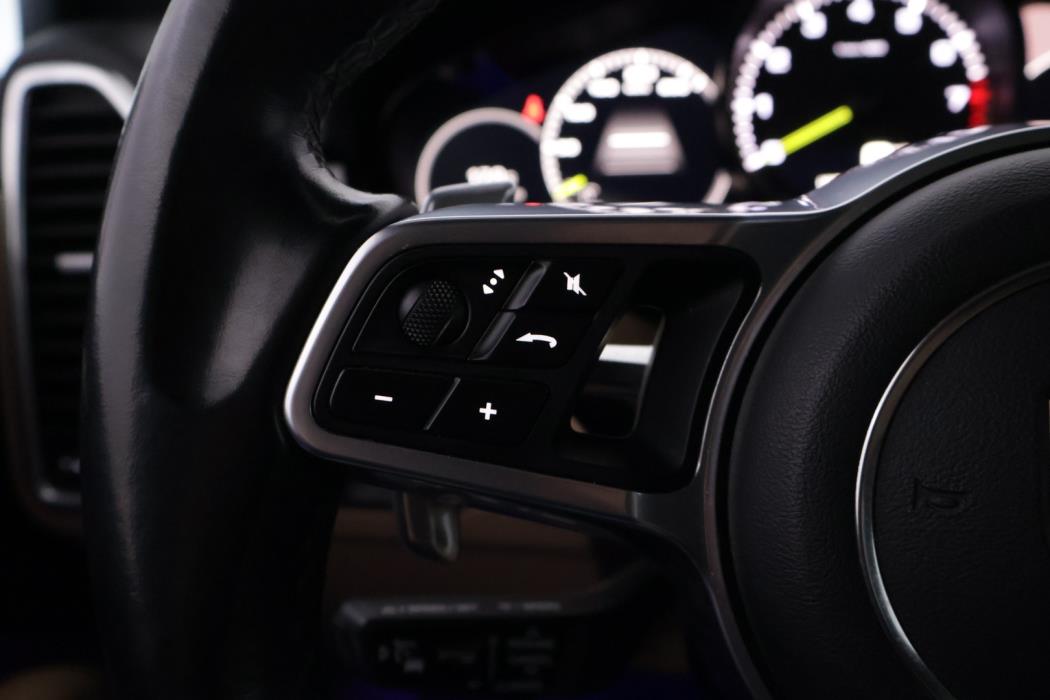 PORSCHE Cayenne 2019