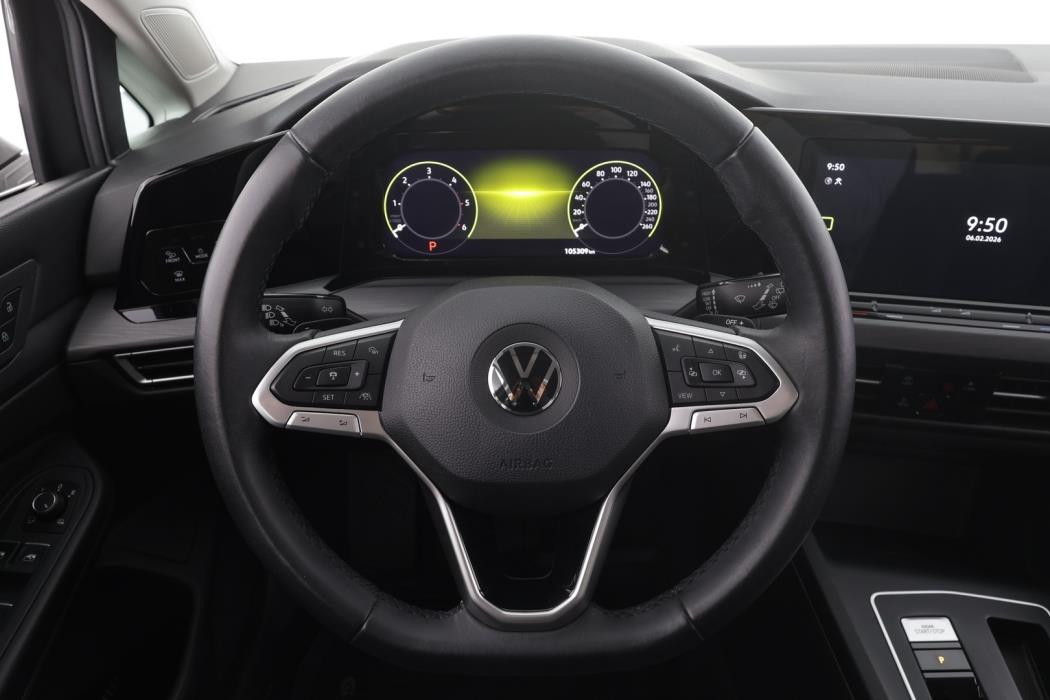 VOLKSWAGEN Golf 2021
