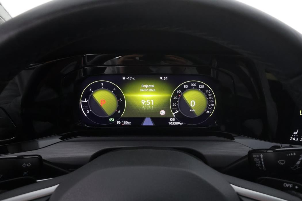 VOLKSWAGEN Golf 2021