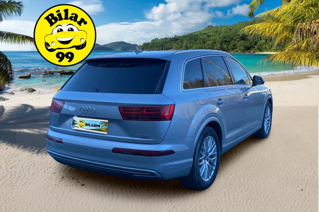 AUDI Q7 2017