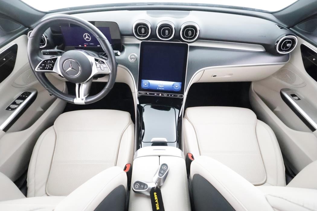 MERCEDES-BENZ C 2023