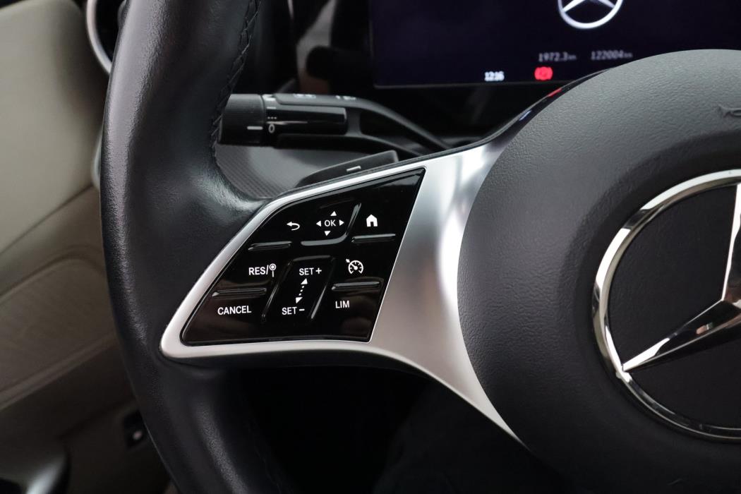 MERCEDES-BENZ C 2023