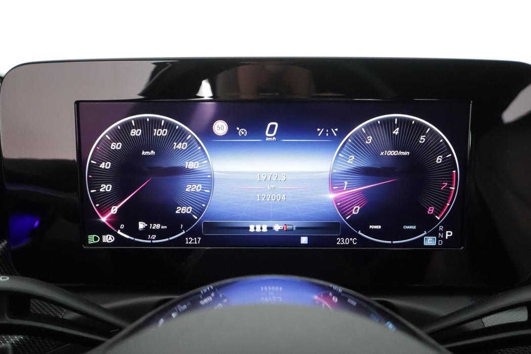 MERCEDES-BENZ C 2023