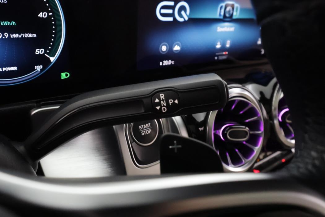 MERCEDES-BENZ EQB 2023