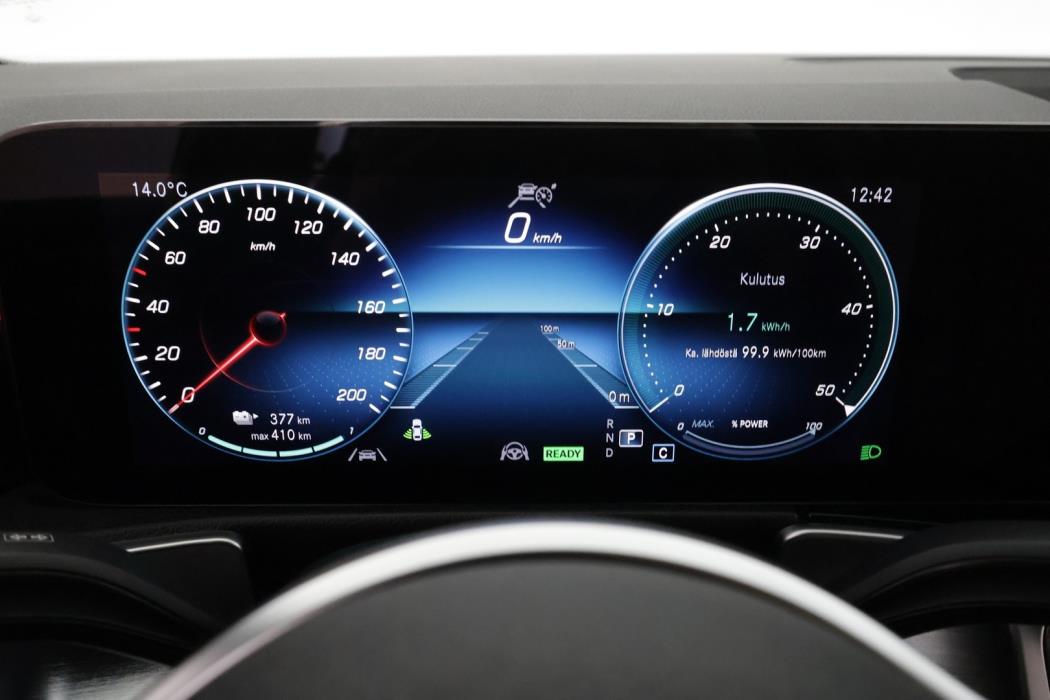 MERCEDES-BENZ EQB 2023