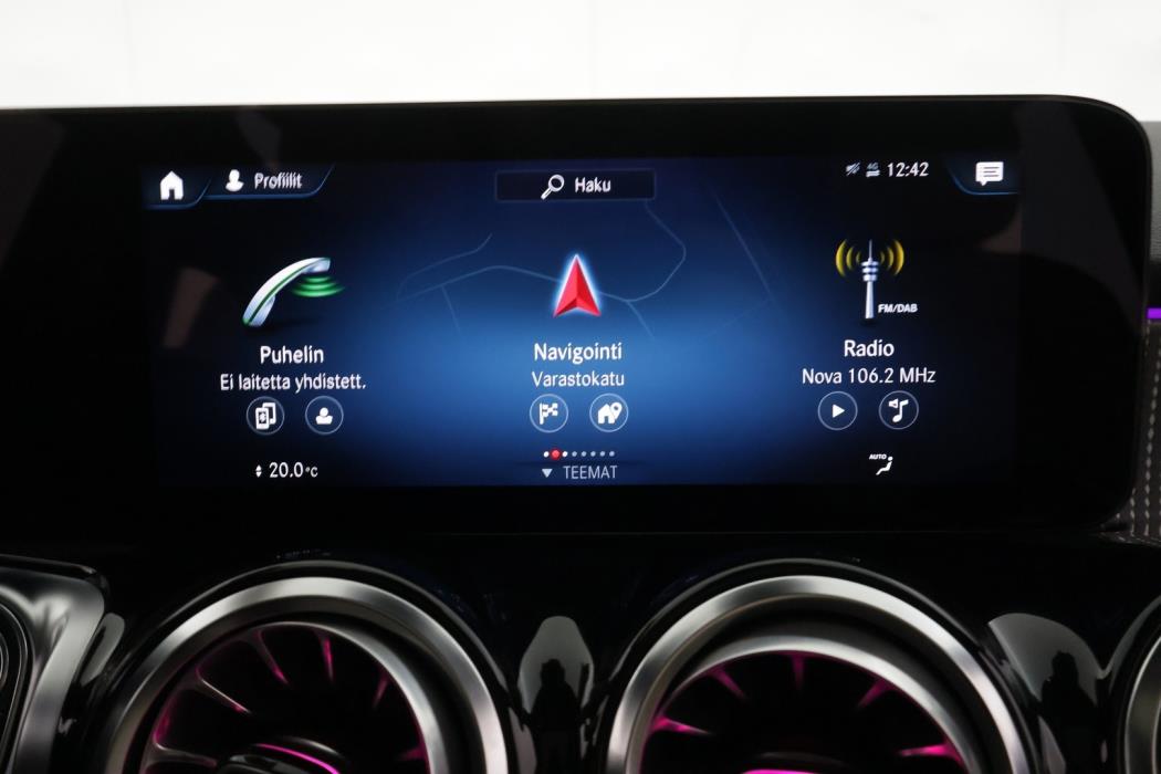MERCEDES-BENZ EQB 2023