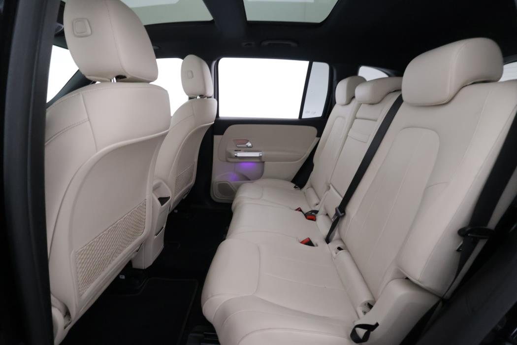 MERCEDES-BENZ EQB 2023
