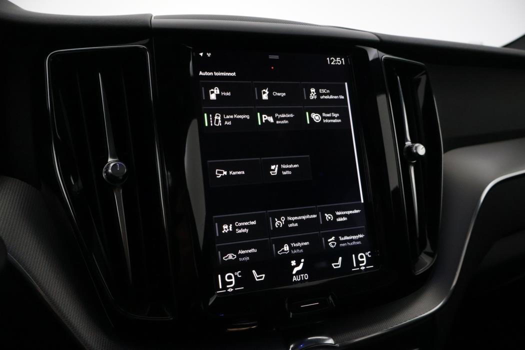 VOLVO XC60 2018