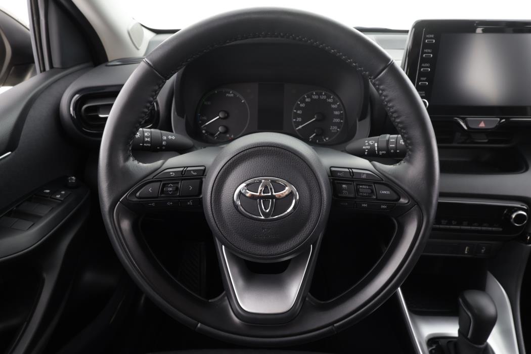 TOYOTA Yaris 2024