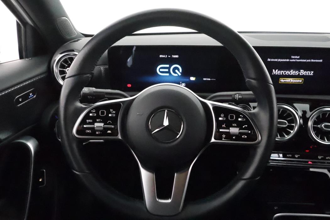 MERCEDES-BENZ A 2021
