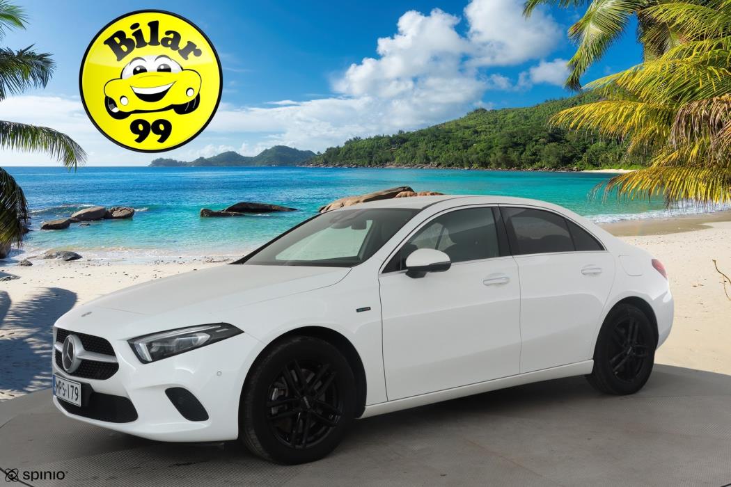 MERCEDES-BENZ A 2021