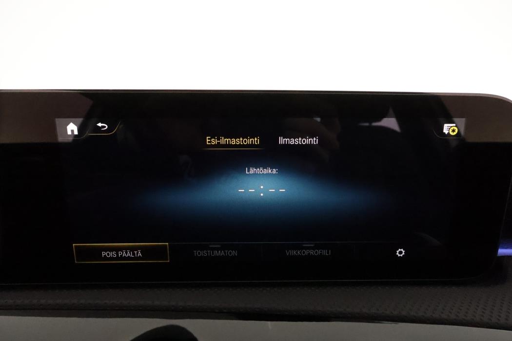 MERCEDES-BENZ A 2021