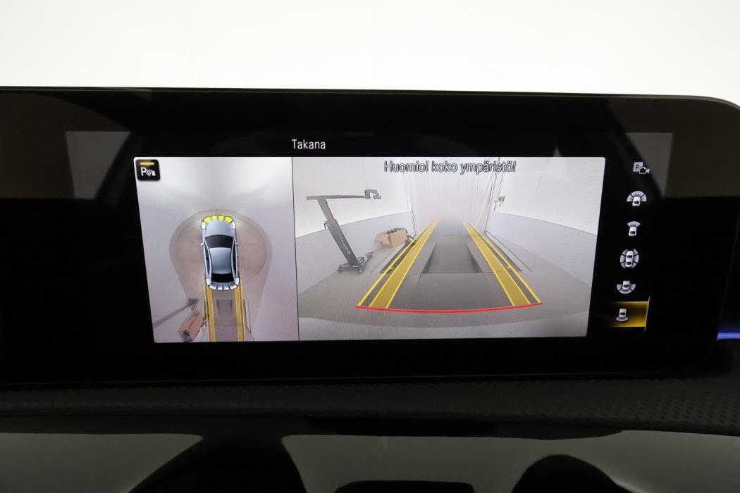 MERCEDES-BENZ A 2021