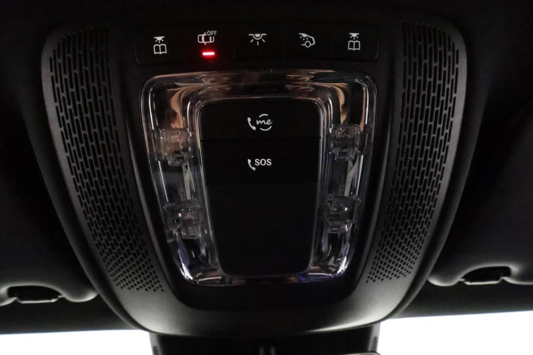 MERCEDES-BENZ A 2021