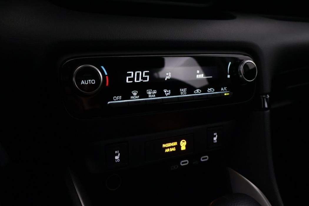 MAZDA 2 2024