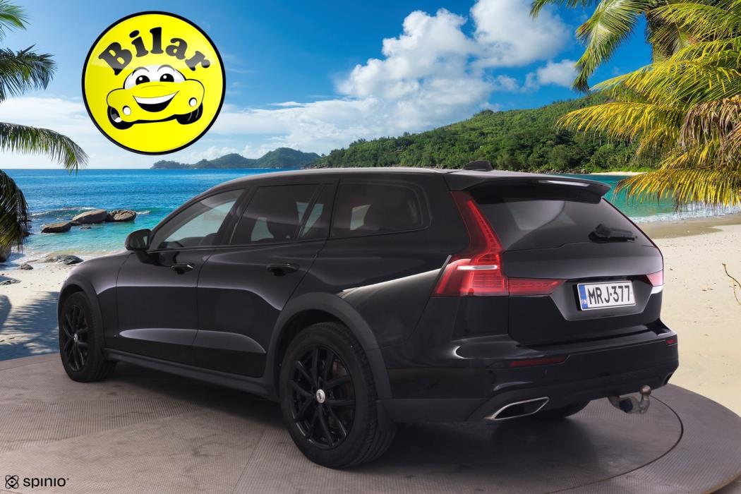 VOLVO V60 Cross Country 2022