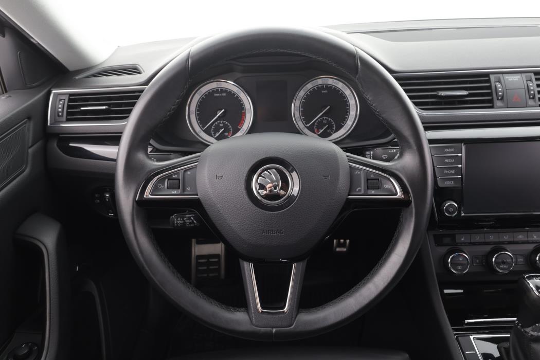 SKODA SUPERB 2017