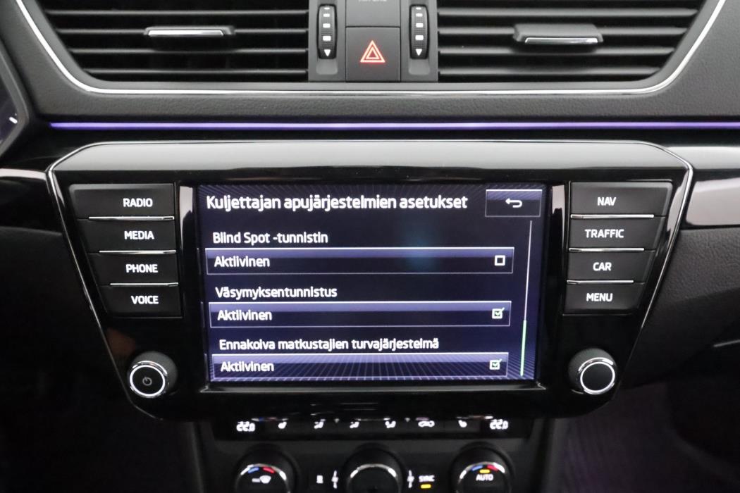 SKODA SUPERB 2017