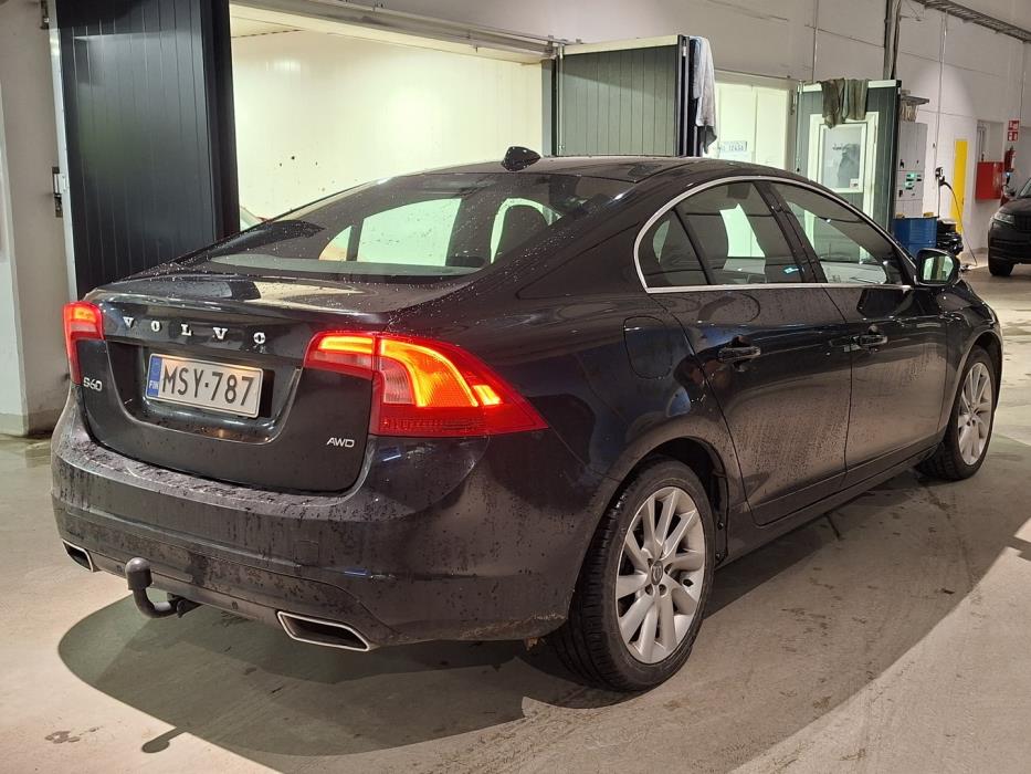 VOLVO S60 2016