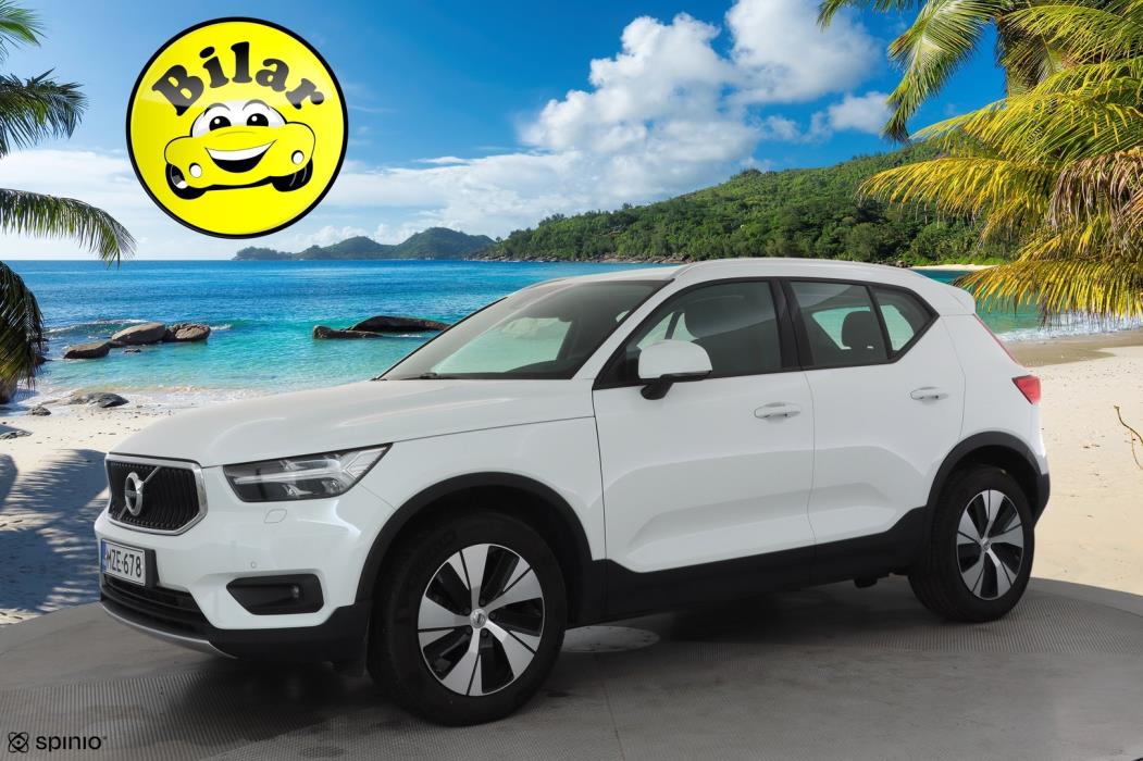 VOLVO XC40 2021
