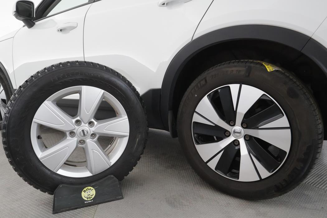 VOLVO XC40 2021