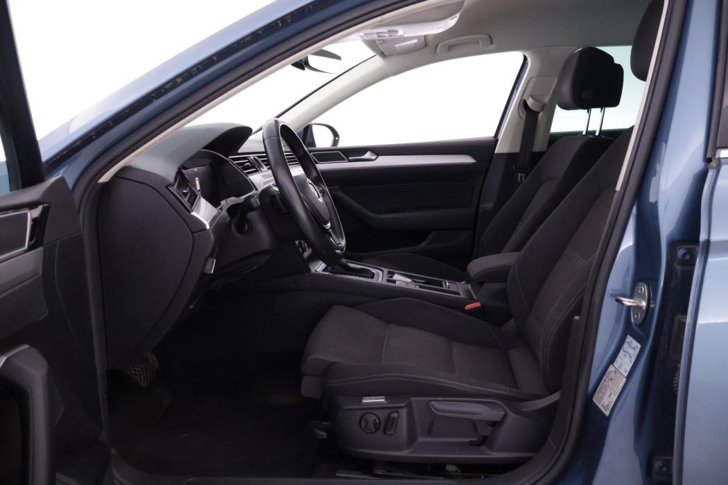 VOLKSWAGEN Passat 2017