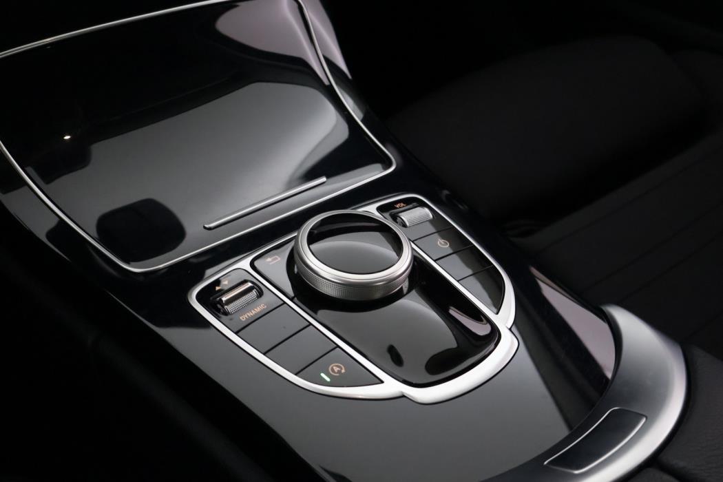 MERCEDES-BENZ C 2020