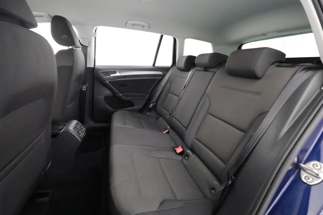 VOLKSWAGEN Golf 2020