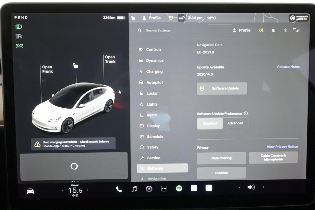 TESLA Model 3 2021