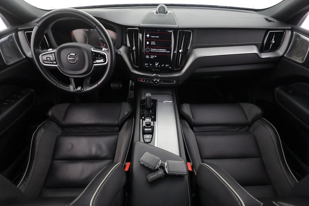 VOLVO XC60 2020