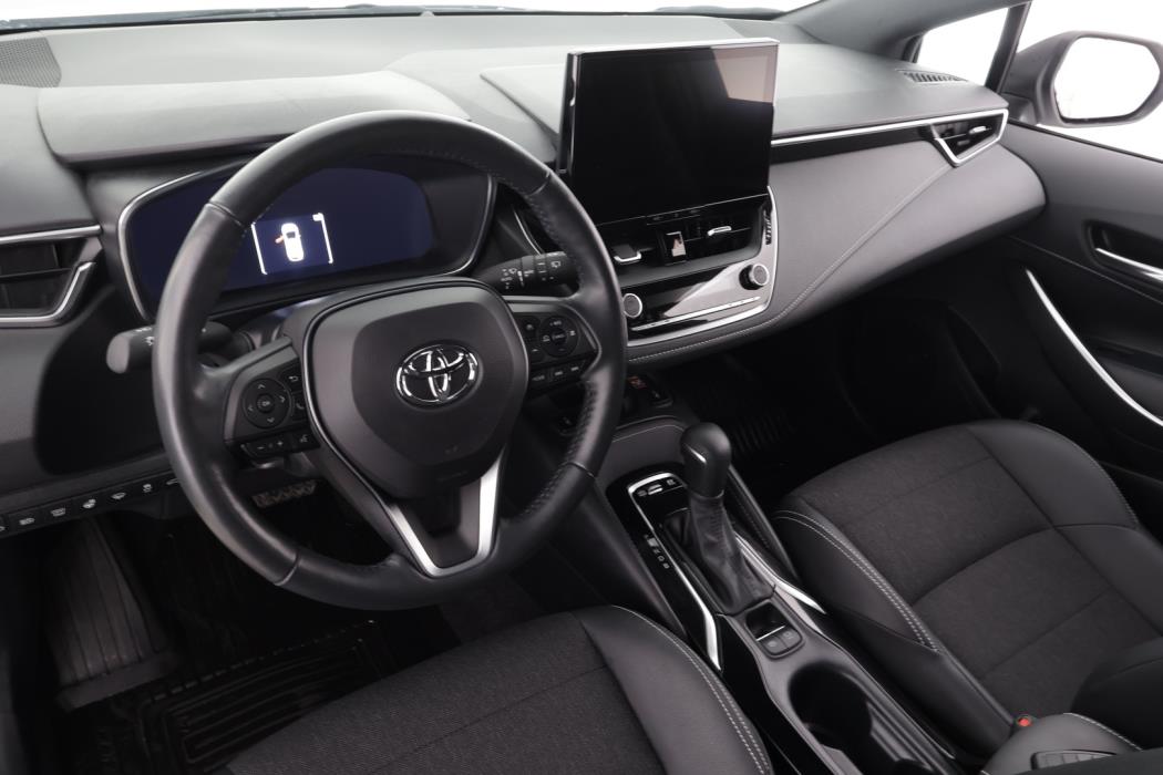 TOYOTA Corolla 2024