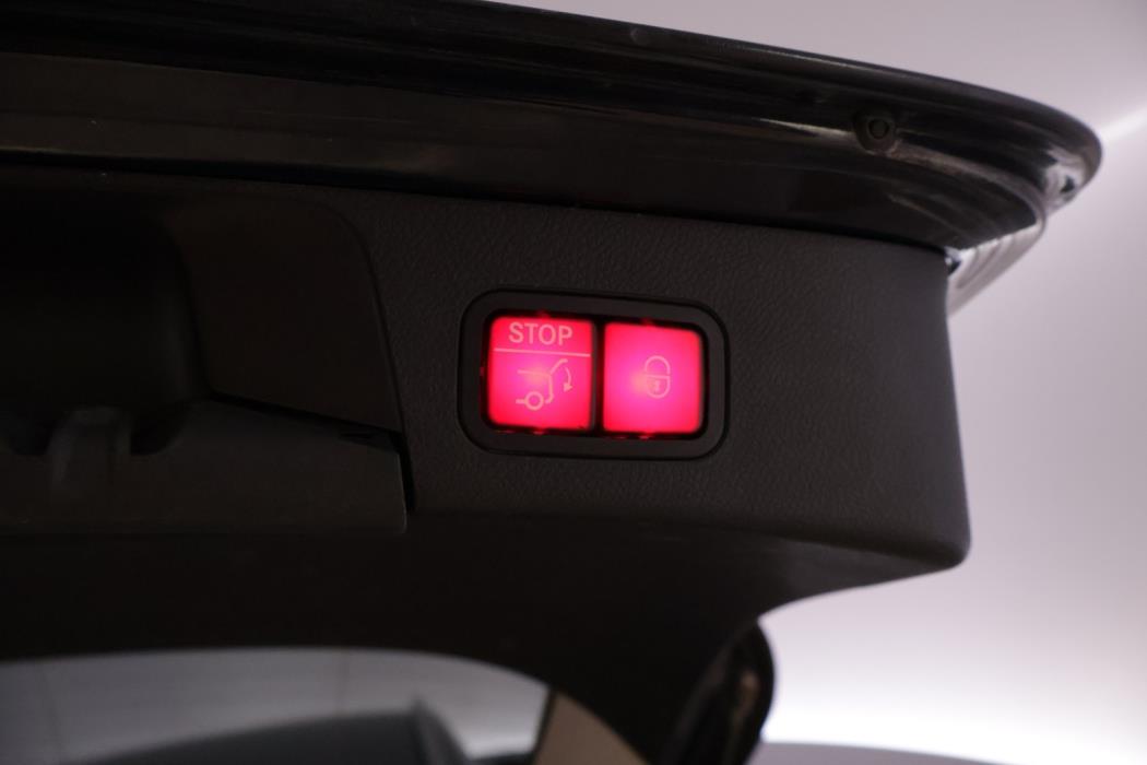 MERCEDES-BENZ C 2020