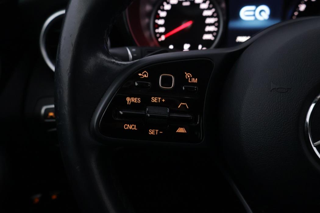 MERCEDES-BENZ C 2020