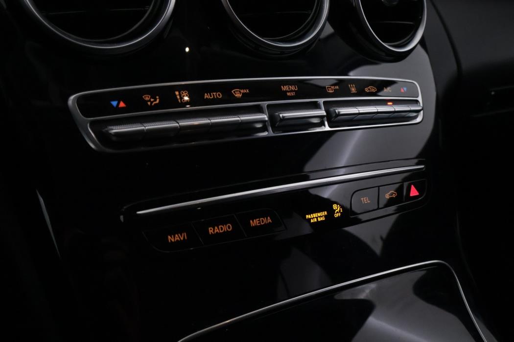 MERCEDES-BENZ C 2020