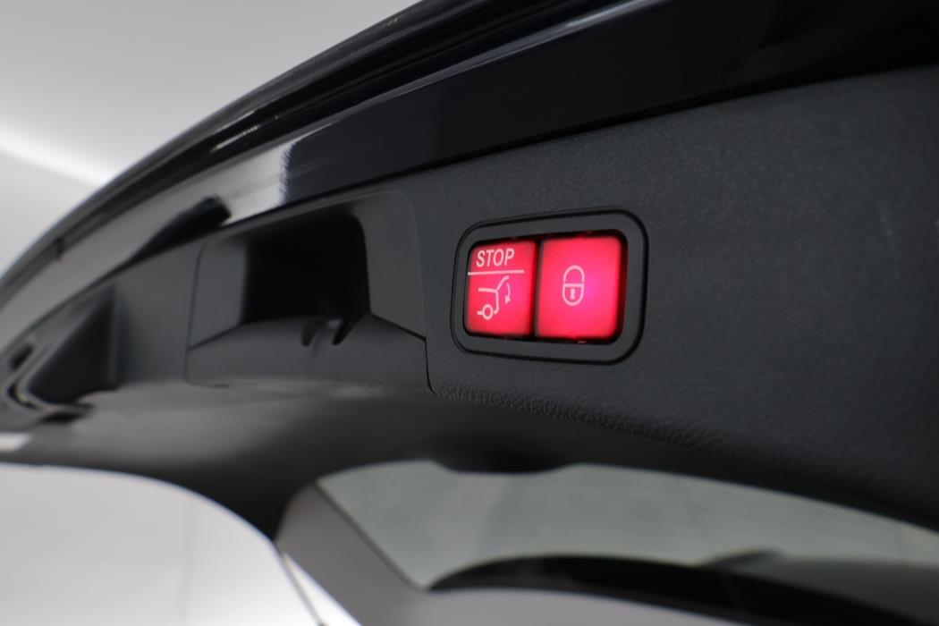 MERCEDES-BENZ C 2020