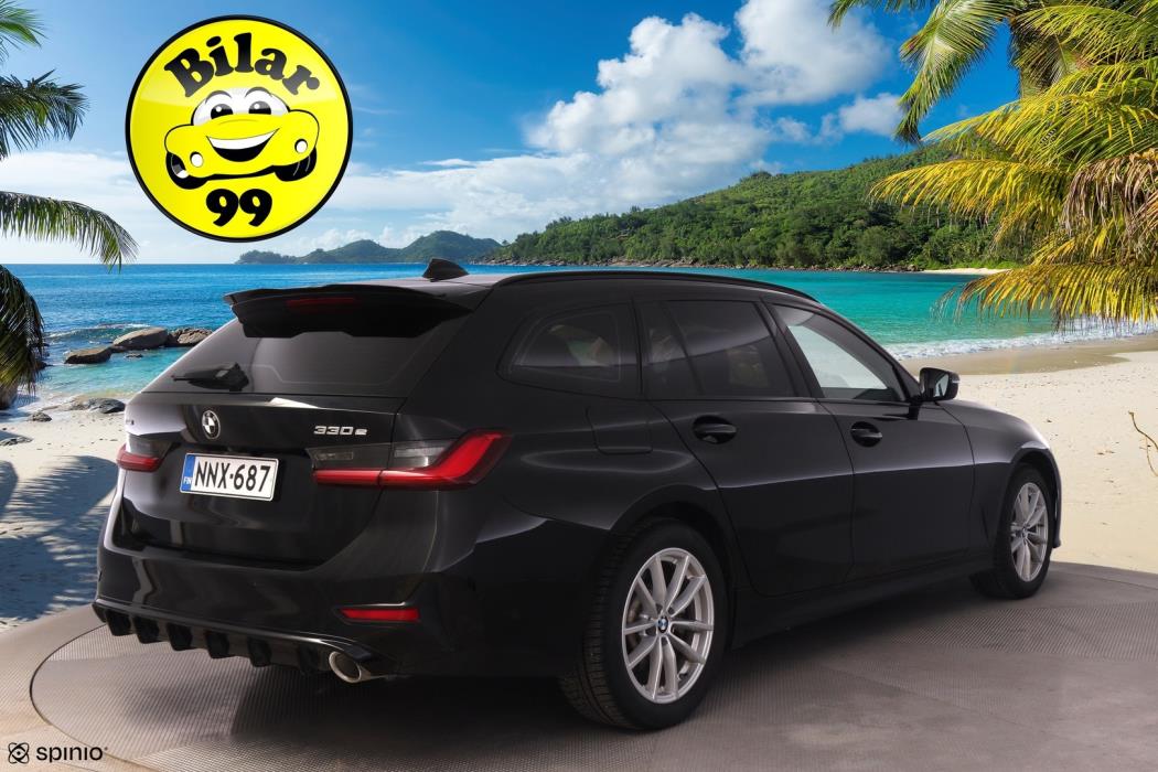 BMW 330 2021