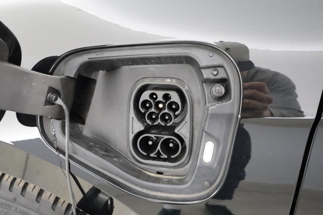 VOLKSWAGEN PASSAT 2025