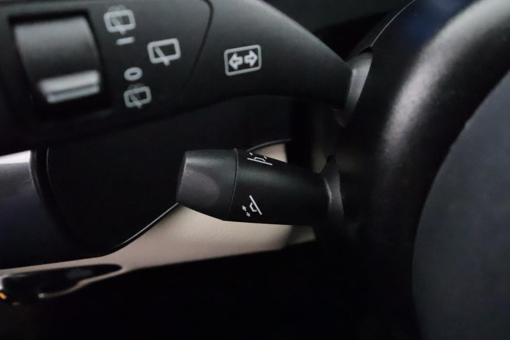 MERCEDES-BENZ EQC 2023