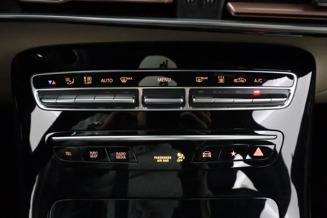 MERCEDES-BENZ EQC 2023