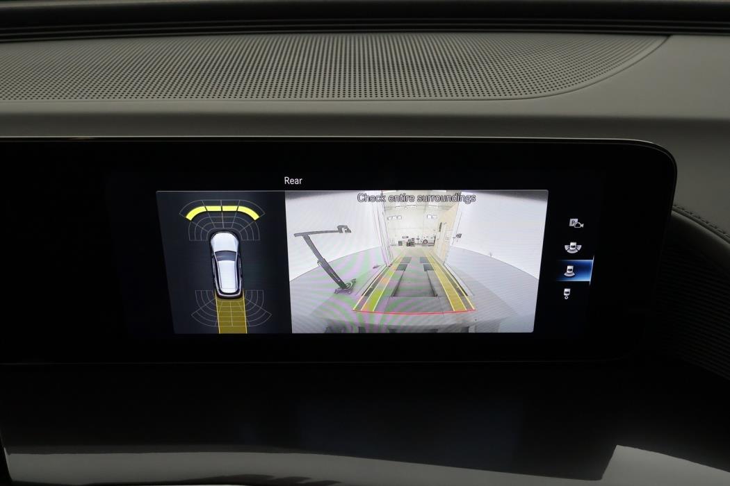 MERCEDES-BENZ EQC 2023