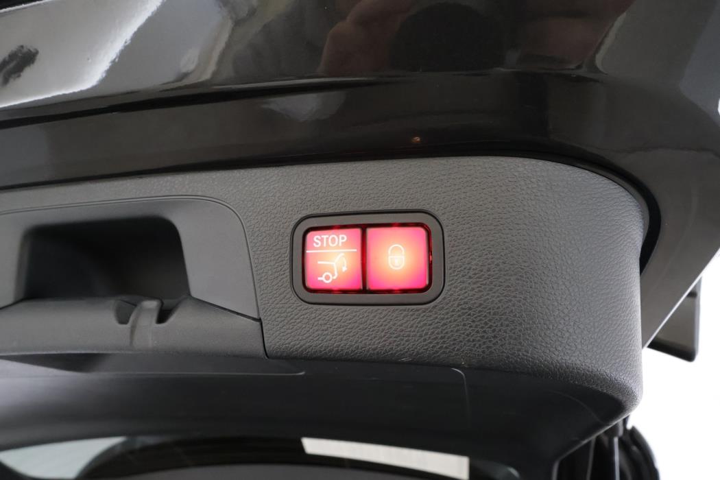 MERCEDES-BENZ EQC 2023